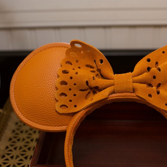Disney Parks Mickey Minnie Ears – Cognac Faux Leather w Laser-Cut Suede Bow - Picture 3 of 4